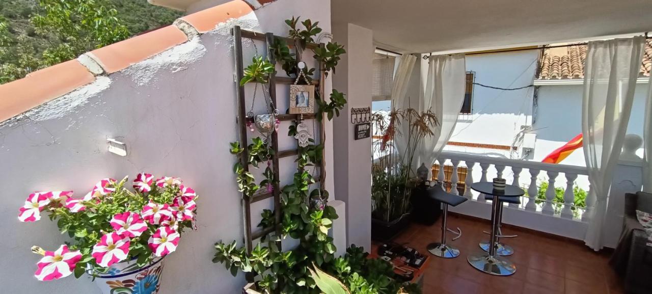 B&B Villa Deseada Periana Eksteriør bilde
